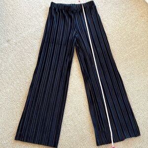 Lilla P velvet pleated pants